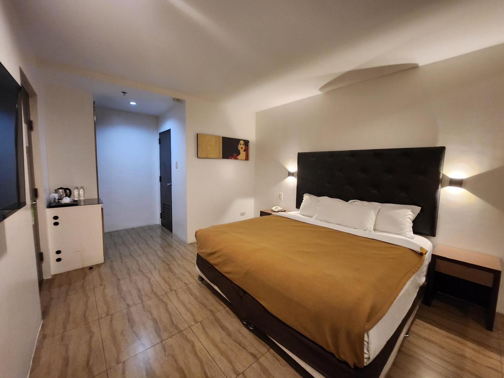 Apollonia Royale Hotel Анхелес Екстериор снимка
