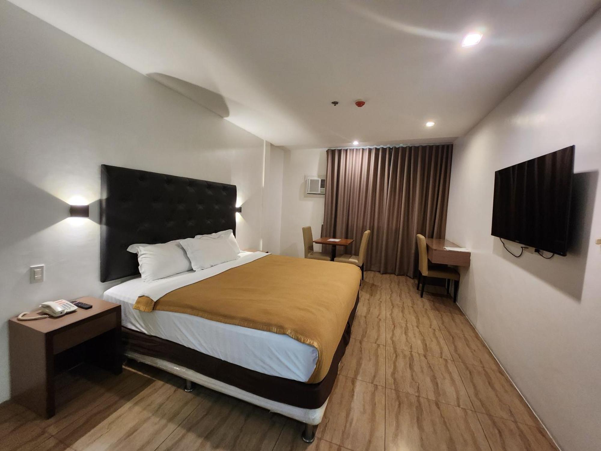 Apollonia Royale Hotel Анхелес Екстериор снимка